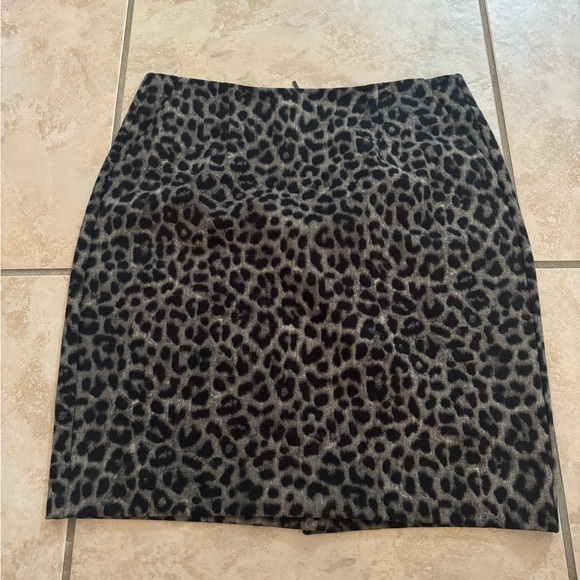 Cabi animal print skirt! - Picture 1 of 5